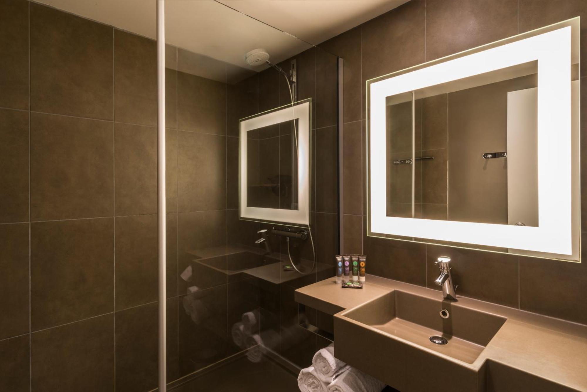 מלון Ibis Styles Lyon Bron Eurexpo מראה חיצוני תמונה